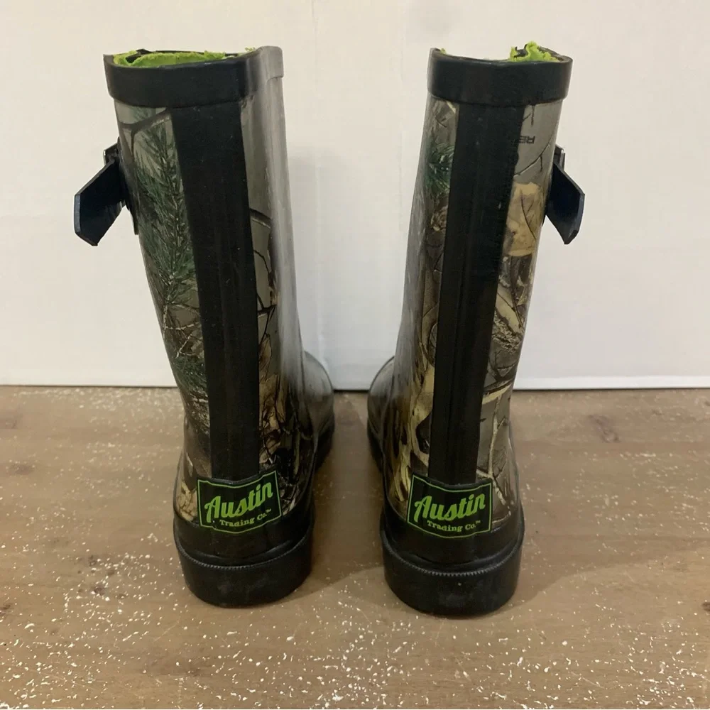 2/$15 Austin Trading Co. Realtree Camouflage Youth Rubber Rain Boots
